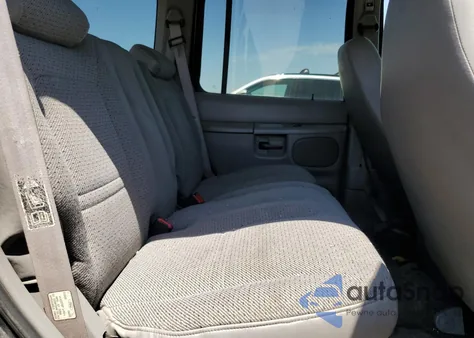 1999 Ford Explorer из США, поврежденный, VIN 1FMZU34X8XZB08467